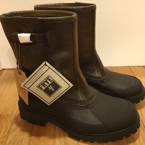 FRYE Mens Alaska snow boots. Leather Shearling Whiskey Brown Multi